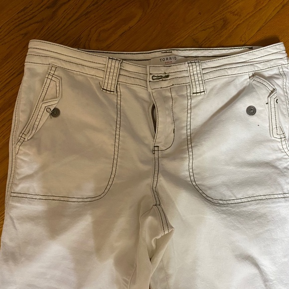 Torrid white jeans - Picture 1 of 5